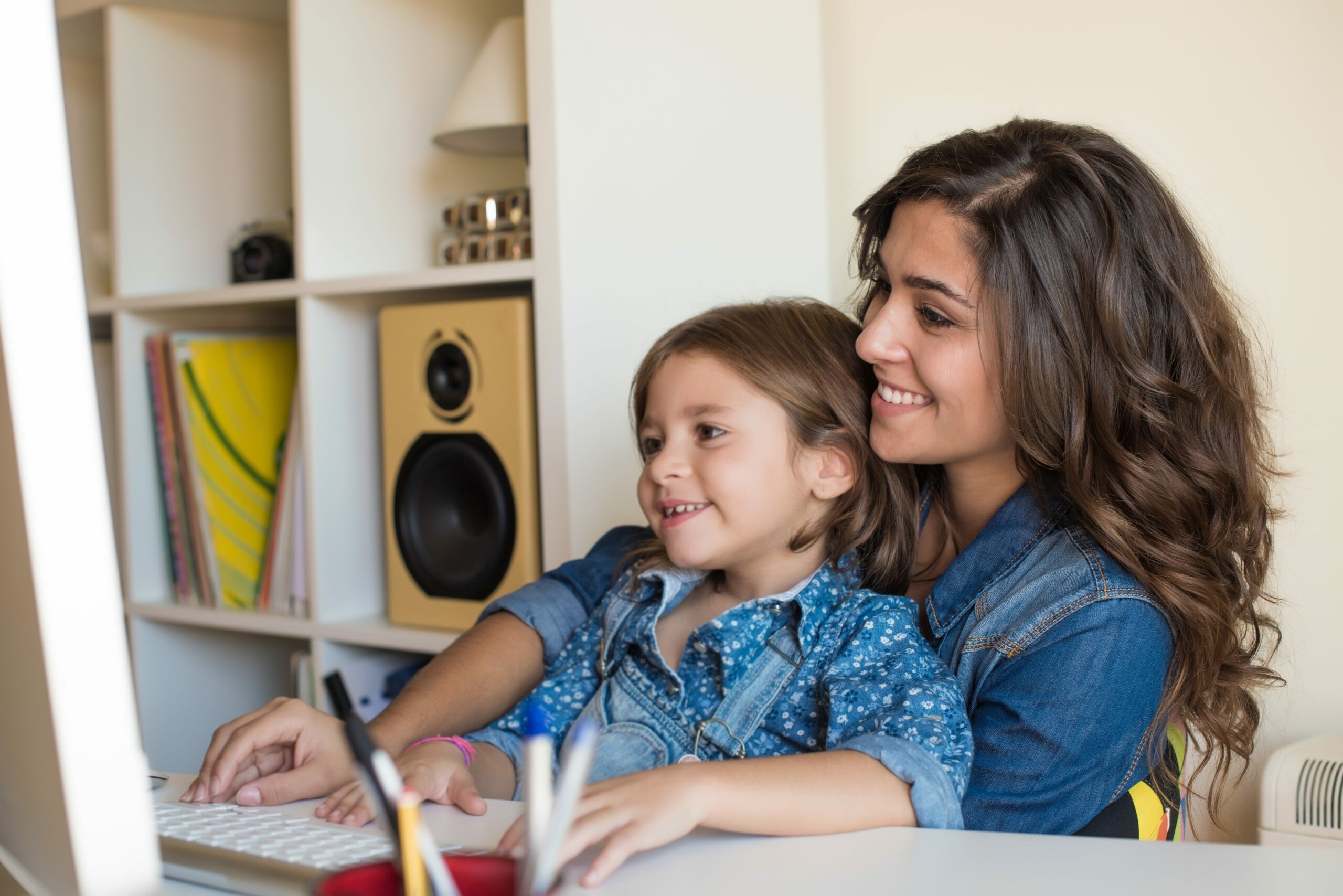 5 Ways Mom Consumer Communities Help Grow Your Bottom Line 5 Ways Mom Consumer Communities Help Grow Your Bottom Line